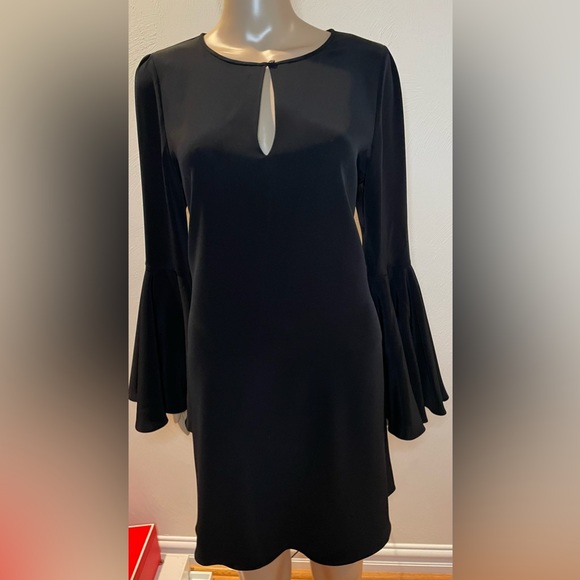 Elizabeth & James "Mabel" Bell Sleeve Shift Dress, Black, Size M - Picture 5 of 6